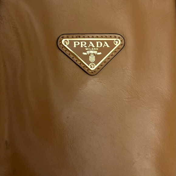 AUTHENTIC PRADA PALTRO NV NAPPA ANTIQUE GLOSSY CAMEO LEATHER TOTE-ONLINE COMPS - Picture 8 of 9